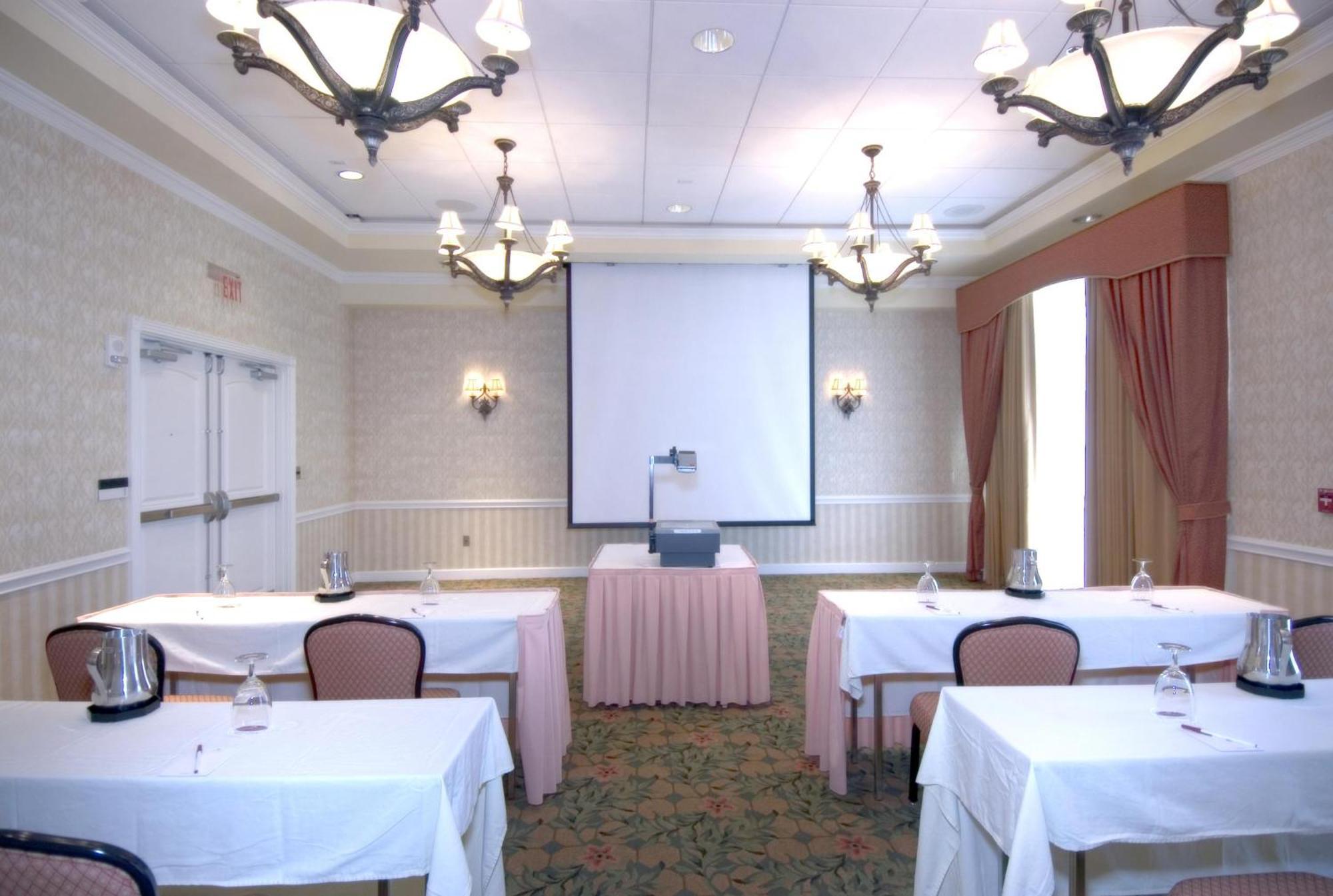 Monumental Hotel Orlando Williamsburg Екстер'єр фото